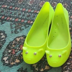Marc Jacobs rubber flats